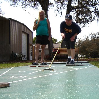 3-28-07shuffleboard.jpg
