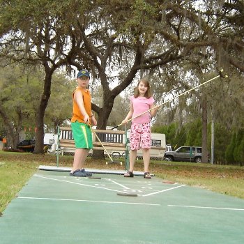 3-28-07shuffleboard2.jpg