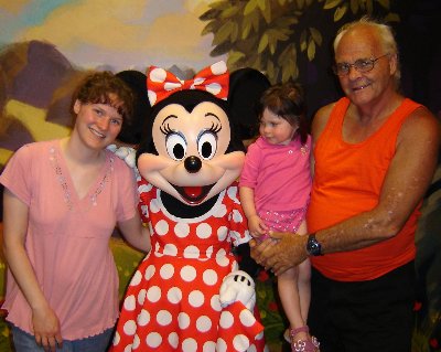 3-29-07minnie.jpg